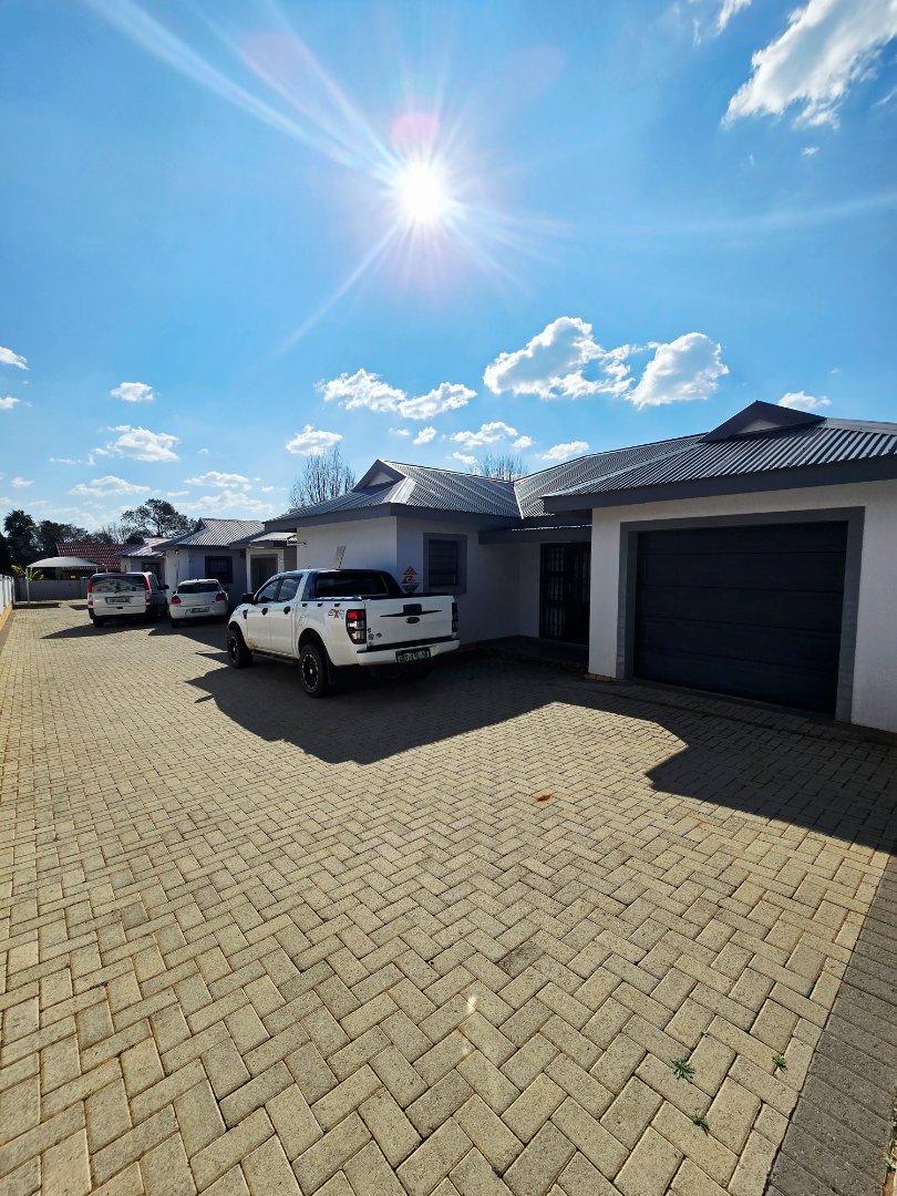 Commercial Property for Sale in Wilkoppies North West